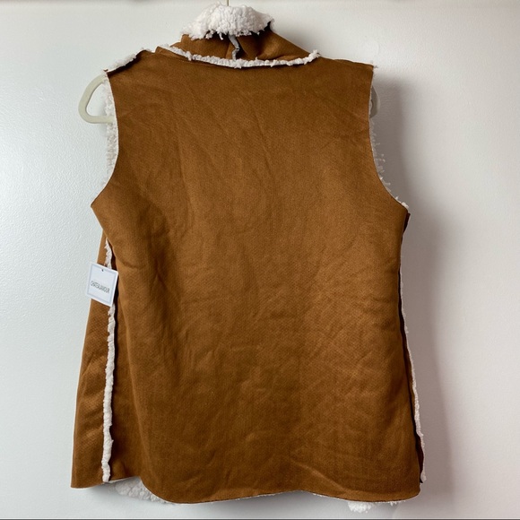 Chataeuamour Sz Medium faux suede leather sherpa women's sleeveless vest New - Picture 2 of 10